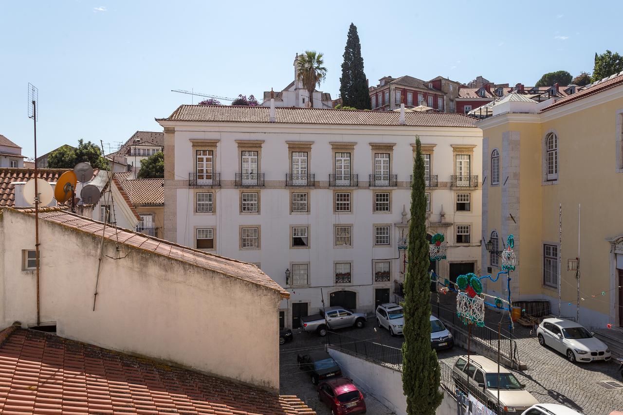 Design Apartment In Typical Alfama Lissabon Exterior foto