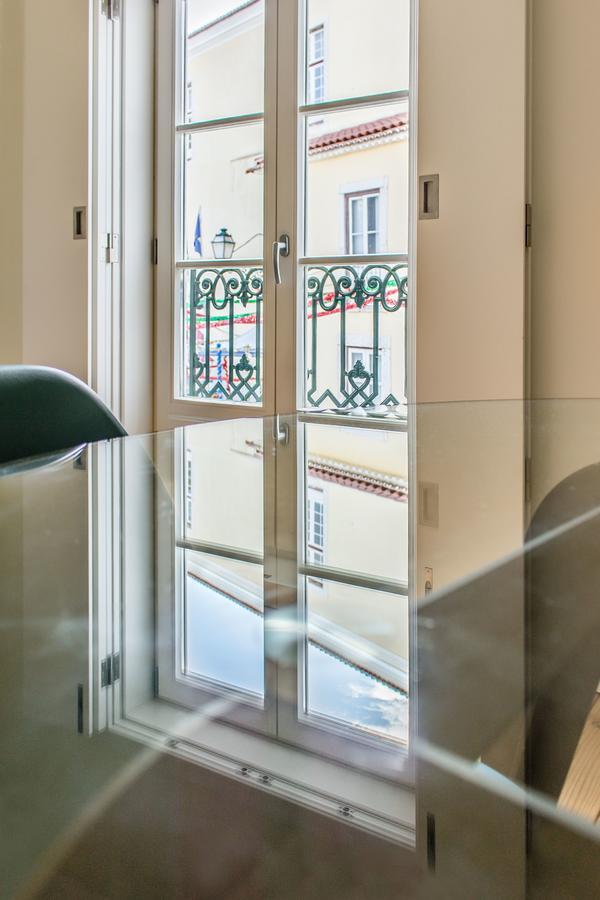 Design Apartment In Typical Alfama Lissabon Exterior foto